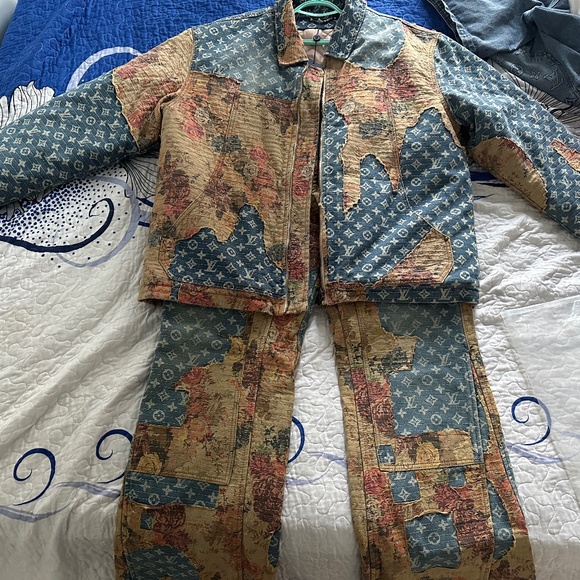 Ensemble louis Vuitton - Picture 1 of 6